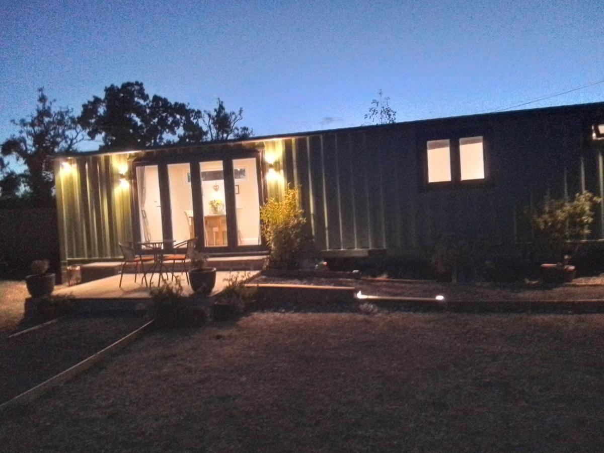 Sweet Pea Cabin Badsey Exteriör bild
