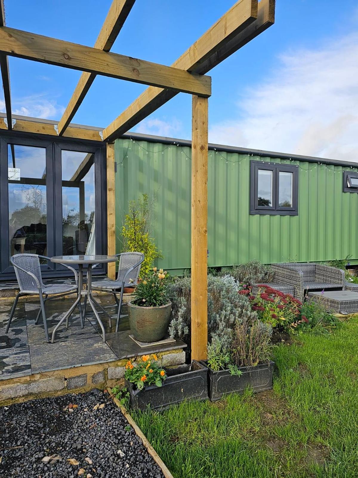 Sweet Pea Cabin Badsey Exteriör bild